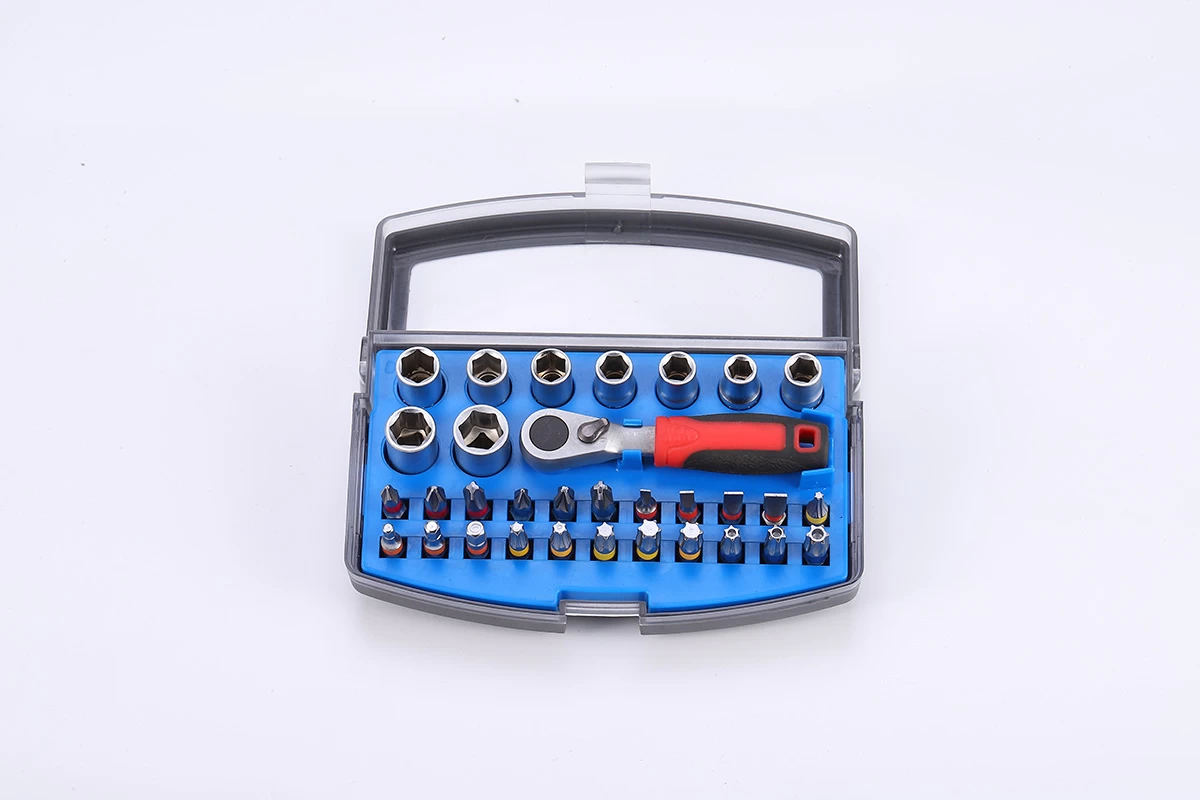 32 Parçalı Soket ve Cırcır Uç Seti